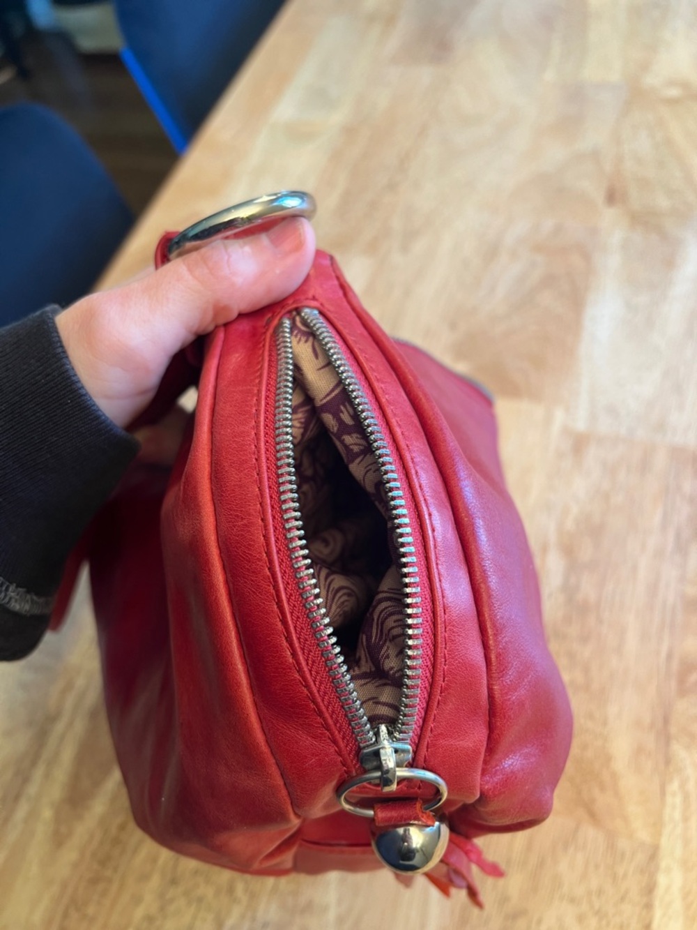 Vintage HOBO Red Leather Shoulder Bag with Side Zipper and Tassel - Picture 6 of 16